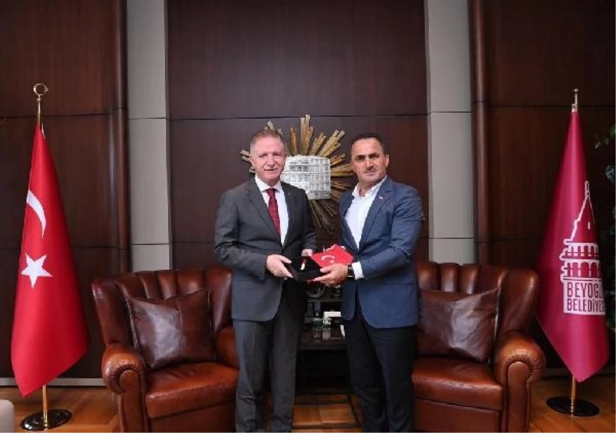 İstanbul Valisi Davut Gül, Beyoğlu’nu ziyaret etti
