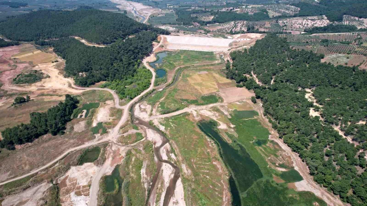Manisa Büyükşehir Belediye Lideri Cengiz Ergün, Gürdük Barajı hakkında bilgilendirme yaptı