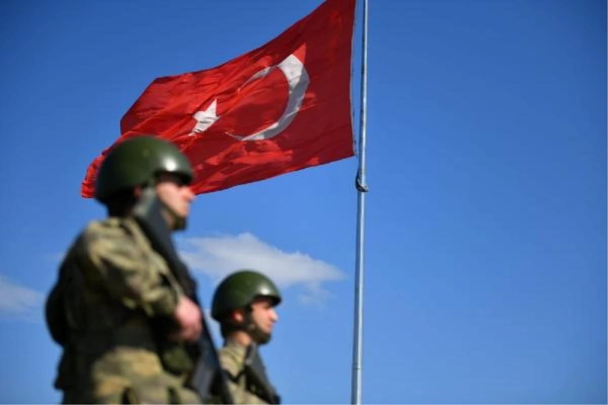 Türkiye’den Yunanistan’a ve Suriye’den Türkiye’ye geçmeye çalışan teröristler yakalandı