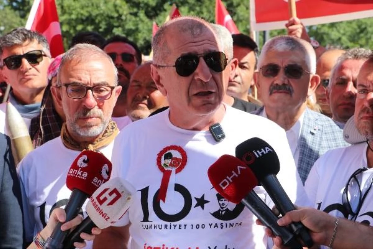 Ümit Özdağ ve partililer, İnebolu’dan Ankara’ya yürüdü