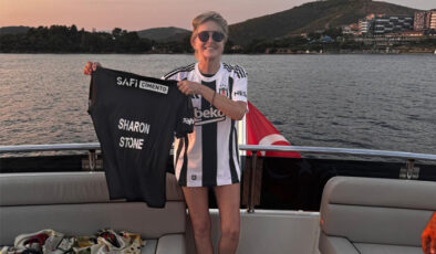 Sharon Stone’un Beşiktaş Aşkı Sosyal Medyayı Salladı!