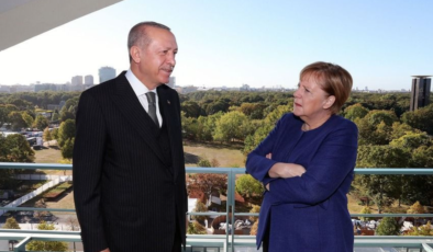 Angela Merkel’in Kitabında Erdoğan ile İlişkileri Gündem Oldu: “Bana Çok Nazik Davrandı”