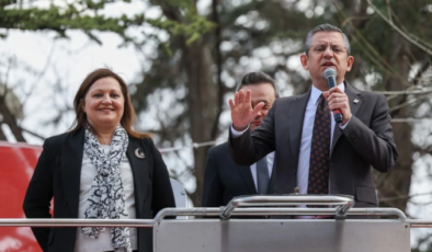 Özgür Özel, CHP İçi İkilikten Dolayı Belediyeleri Ankara’ya Çağıracak