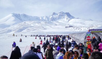 Erciyes Kayak Merkezi’nde Yılbaşı Yoğunluğu: Otellerde Doluluk Oranı Yüzde 80’i Aştı