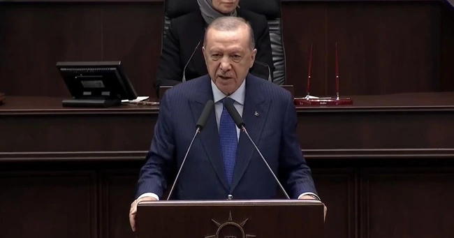 Erdoğan’dan Özel’e Sert Yanıt: YPG ve İmralı Mesajı