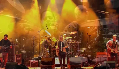 DUMAN KONSERİNE İHRAÇ EDİLEN TEĞMENLER DAMGA VURDU