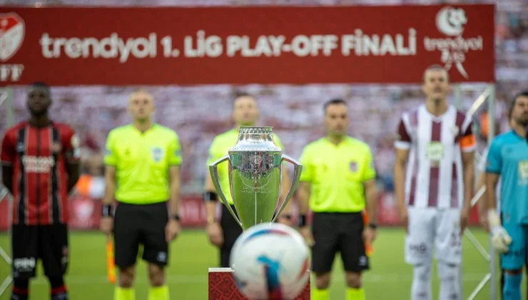 Fatih Karagümrük Süper Lig’e Döndü! Bandırmaspor’u 3-1 Mağlup Etti