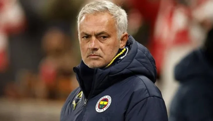 JOSE MOURINHO FENERBAHÇE’DEN AYRILIYOR MU?