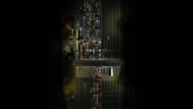 Bayram Tatili Göçü Başladı: Sakarya’da Trafik Durma Noktasına Geldi