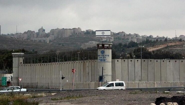 İsrail Kendi Cezaevini Bastı