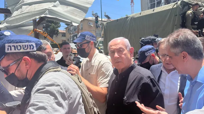 Netanyahu Sığınaktan Çıktı