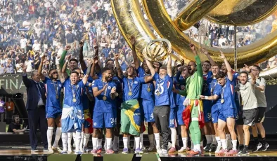 Chelsea’den tarihi zafer!