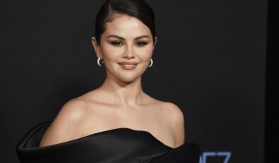 Selena Gomez’in Turşulu Doğum Günü Pastası Görenleri Şaşırttı
