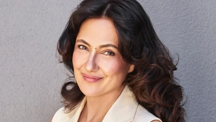 Fenerbahçe Lansmanında Meltem Cumbul’un Kıyafeti Tartışma Yarattı