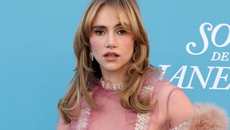 İngiliz Şarkıcı Suki Waterhouse Dar Pantolon Kurbanı Oldu: Hastanede Tedavi Altında