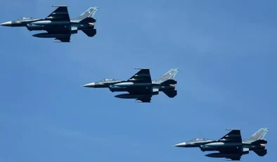 Savaş Uçakları Karşı Karşıya Geldi: Tokyo’dan Pekin’e Nota