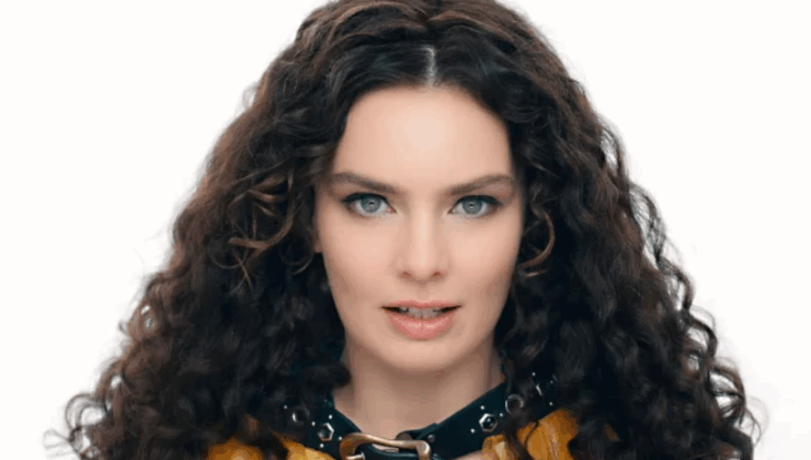 NİL KARAİBRAHİMGİL VE AİLESİNDEN SÜRPRİZ TAŞINMA KARARI: HEDEFİ İSVİÇRE!