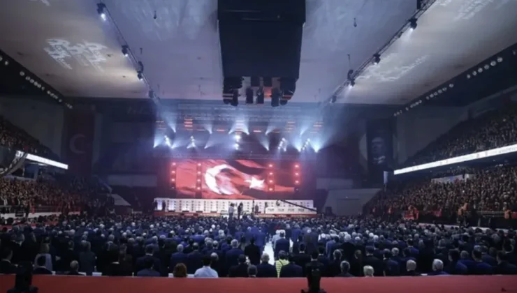 AYM, CHP’NİN KURULTAY BAŞVURUSUNU REDDETTİ