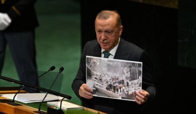 ERDOĞAN, BM 80. GENEL KURUL’DA KONUŞUYOR: “FİLİSTİNLİ MAZLUMLARIN YANINDA BİZ DE DURUŞ SERGİLİYORUZ”