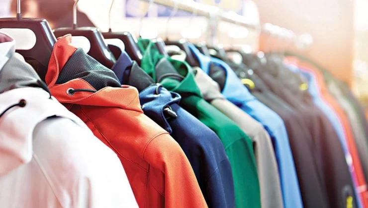 GİYİM VE AYAKKABI SEKTÖRÜNDE YÜZDE 30 ZAM DALGASI GELİYOR