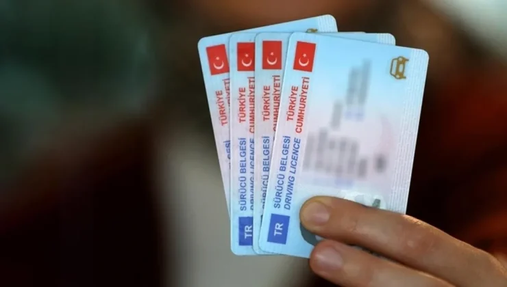 ESKİ TİP EHLİYETLER İÇİN SON TARİH 31 EKİM: YENİLEME ÜCRETİ KATLANARAK ARTIYOR