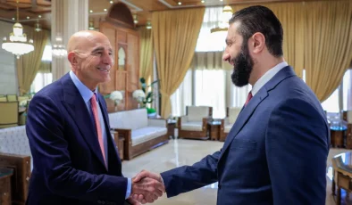 SURİYE DEVLET BAŞKANI ŞARA, MAZLUM ABDİ İLE KRİTİK GÖRÜŞME GERÇEKLEŞTİRDİ