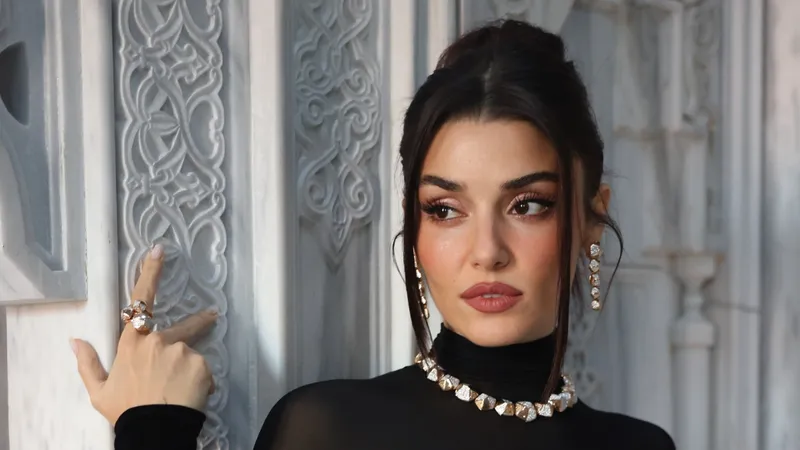 HANDE ERÇEL’E PINAR ALTUĞ’TAN DESTEK: “BAŞARILI BİR KADIN OLMAK KİMSEYİ RAHATSIZ ETMEMELİ”