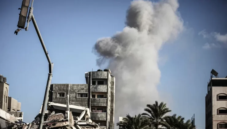 İSRAİL’İN NUSEYRAT KAMPI SALDIRISINDA ONLARCA SİVİL HAYATINI KAYBETTİ