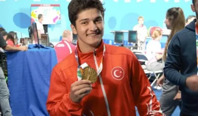 MİLLİ HALTERCİ 324 KİLO İLE REKOR KIRDI: FURKAN ÖZBEK DÜNYA ŞAMPİYONU OLDU