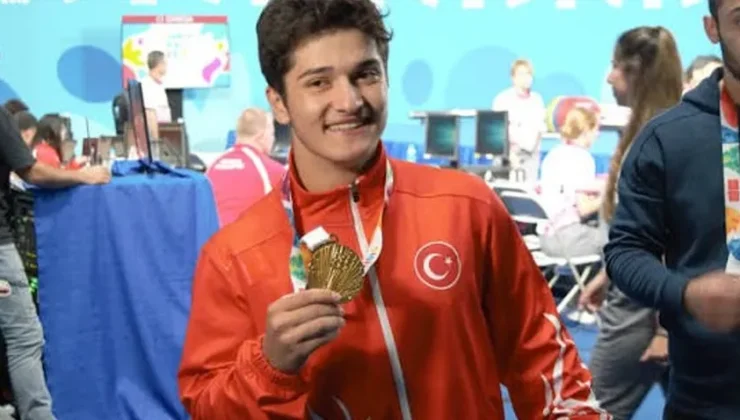 MİLLİ HALTERCİ 324 KİLO İLE REKOR KIRDI: FURKAN ÖZBEK DÜNYA ŞAMPİYONU OLDU