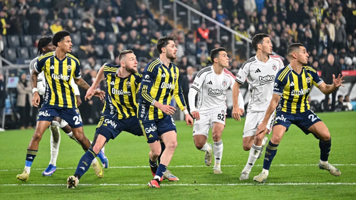 Fenerbahçe-Beşiktaş Derbisinde Sürpriz İsimler