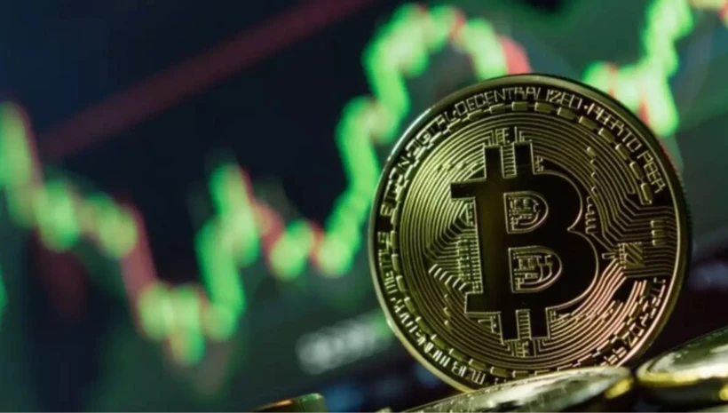 BITCOIN’DE GECE SAATLERİNDE HIZLI ÇIKIŞ: KRİPTO PİYASASINDA DİKKAT ÇEKEN HAREKET