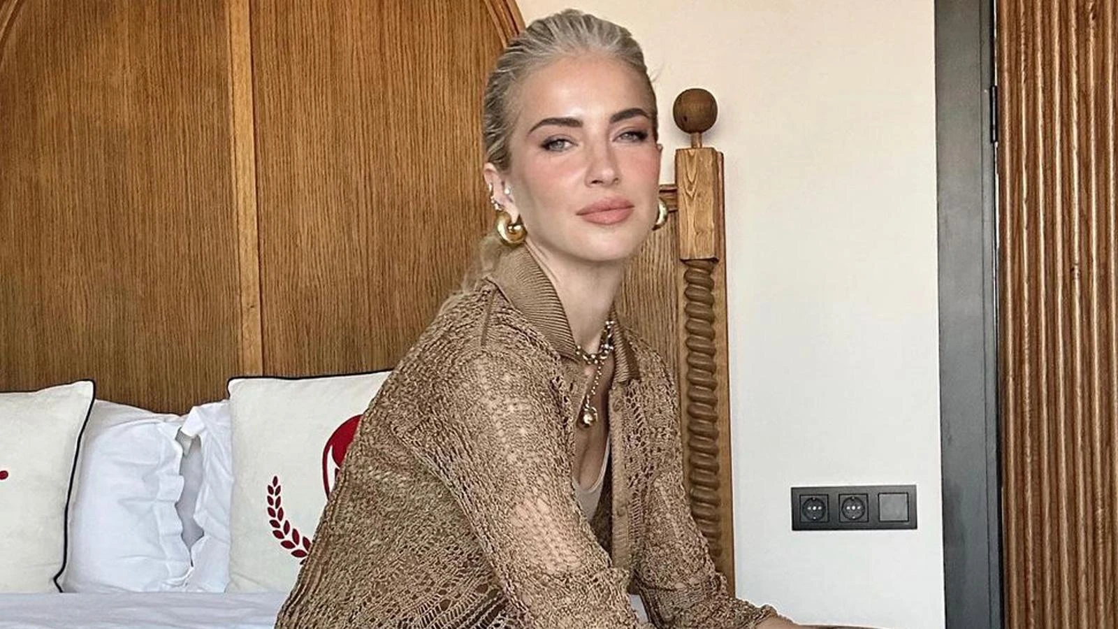 BURCU ESMERSOY ŞOK ETTİ! “6 YILDIR EMEKLİYİM” DEDİ