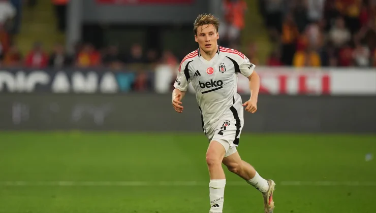 Siyah-beyazlılarda ayrılıklar peş peşe: Svensson resmi olarak gitti