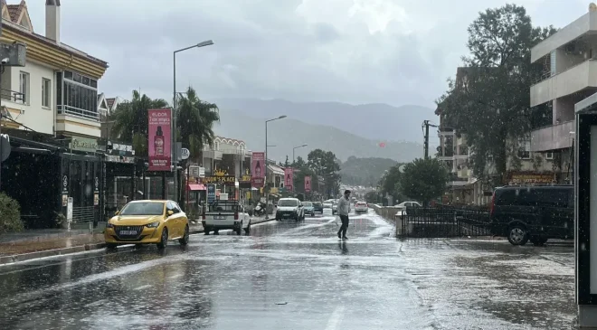 İstanbul ve 63 İl İçin Sarı Kodlu Fırtına ve Yağış Uyarısı