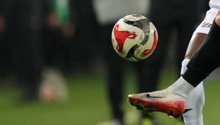 FUTBOLDA ARA TRANSFER DÖNEMİ BAŞLADI: KULÜPLER KADROLARINI GÜÇLENDİRMEK İÇİN HAREKETE GEÇTİ